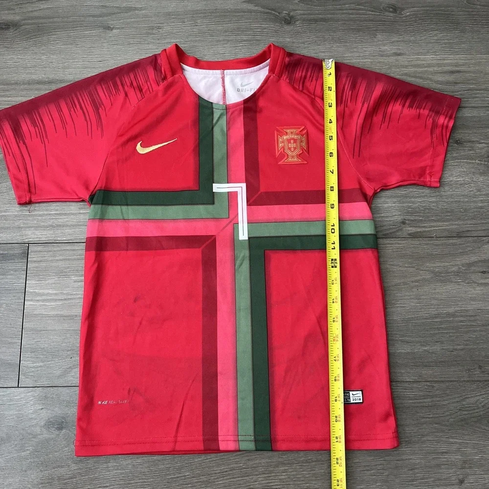Nike Dri Fit Boys M Portugal Soccer Ronaldo 7 Jersey Red Short Sleeve